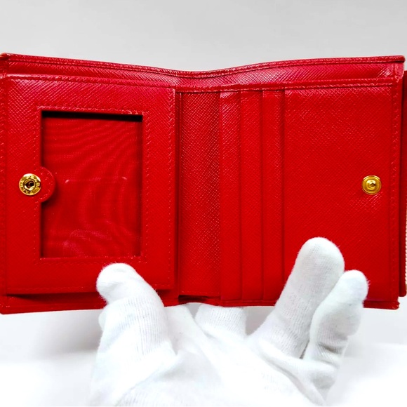 Auth Prada Red Saffiano Leather Compact Bifold Wallet Preloved On Sale Now Prada - Picture 5 of 9